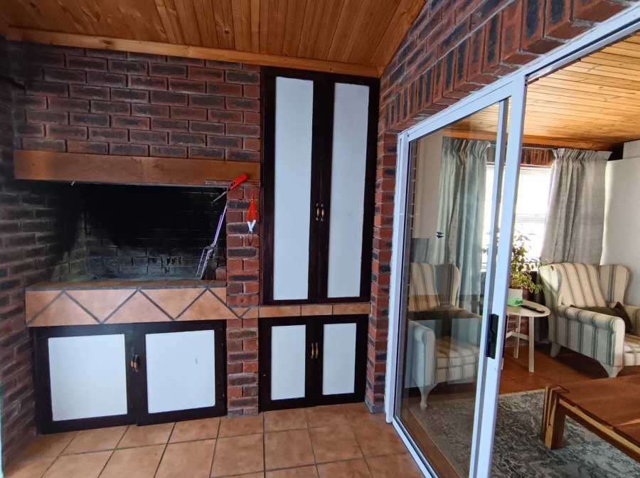 2 Bedroom Property for Sale in Pearly Beach Western Cape